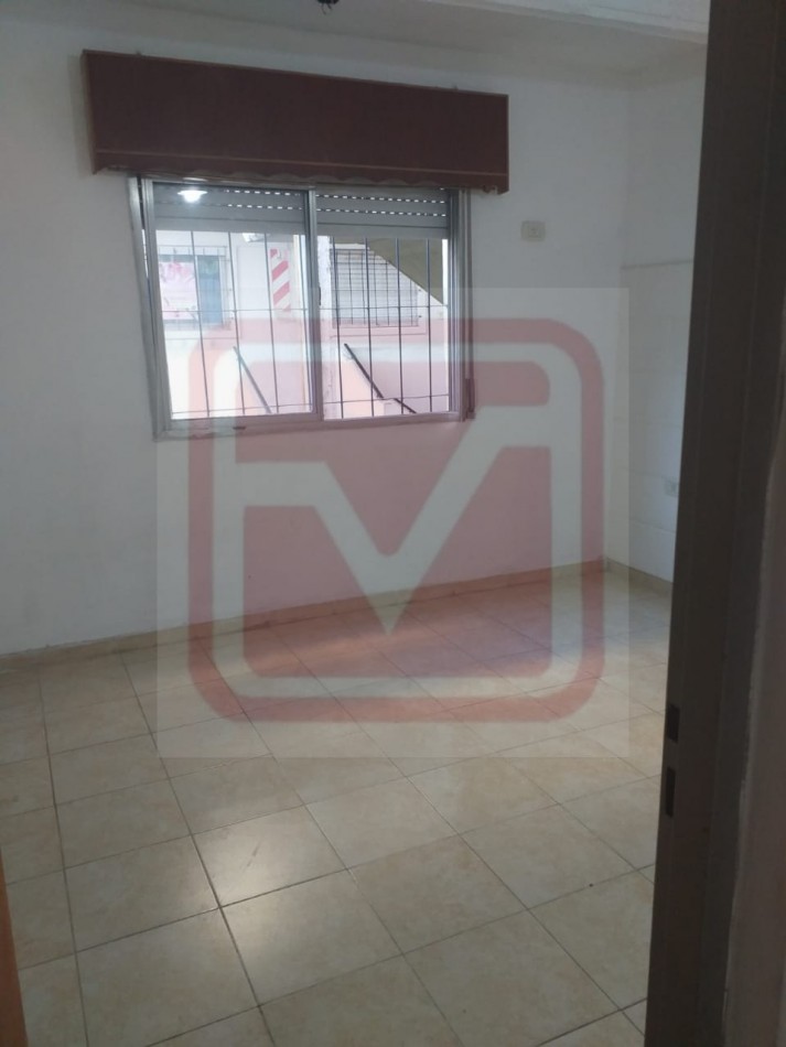 Venta. Departamento dos ambientes. Centenera 2082. San Justo.
