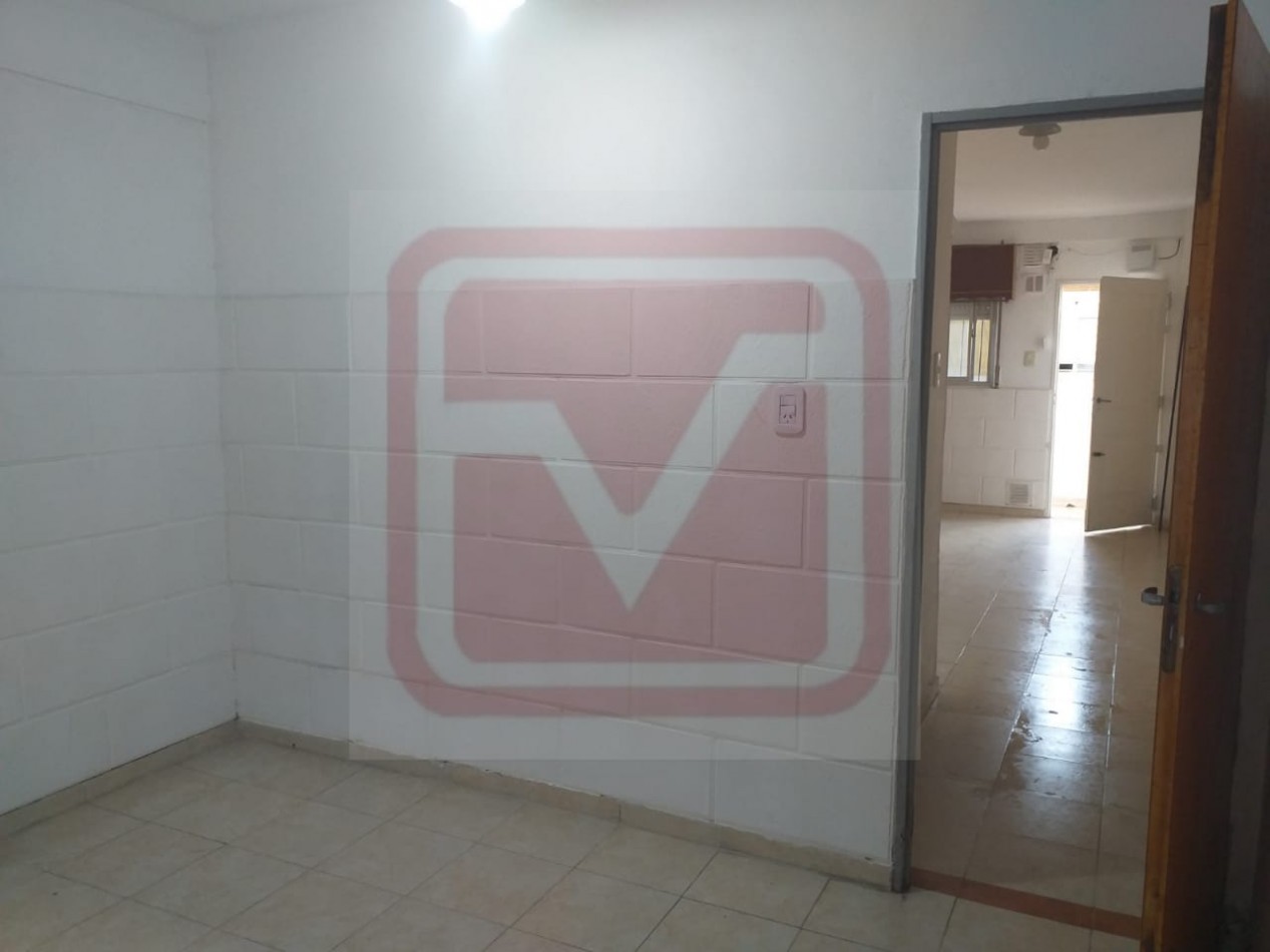 Venta. Departamento dos ambientes. Centenera 2082. San Justo.