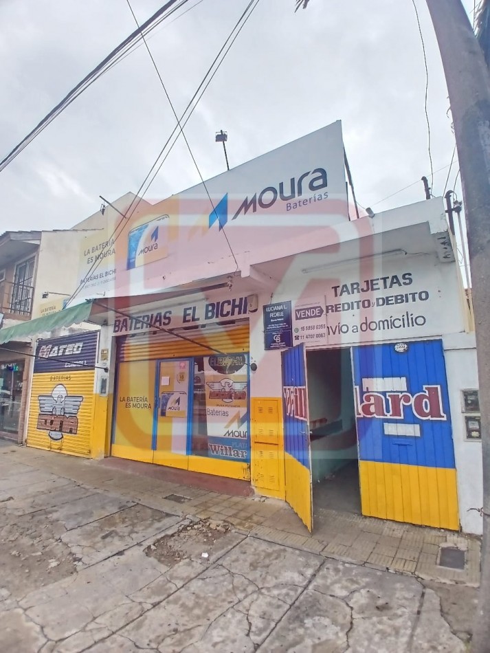 Vivienda y local. Av. Don Bosco 2553/ 55. Moron.