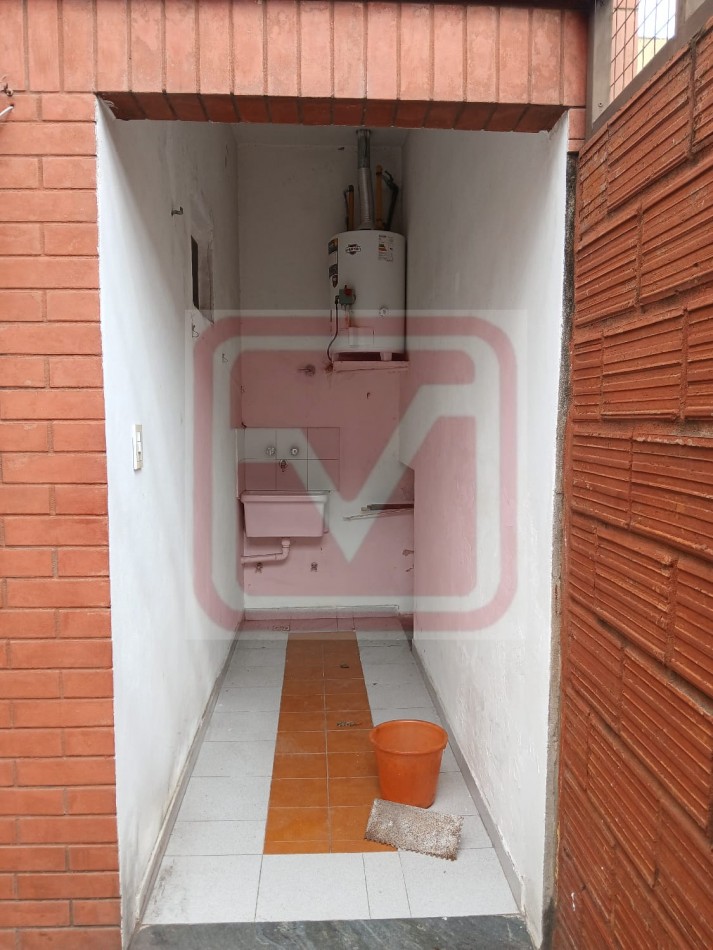 Depto dos amb. Quito 5676. Isidro Casanova. 