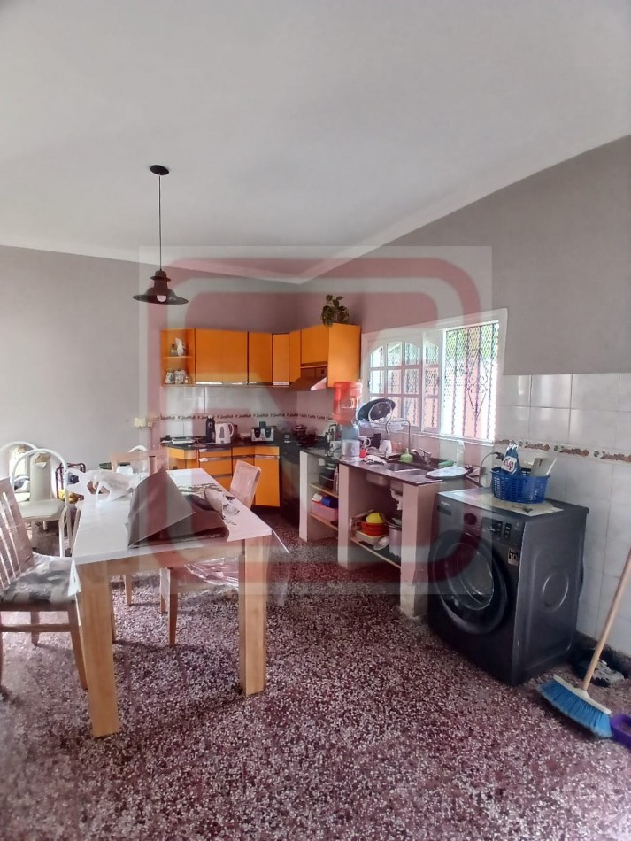 Vivienda de cuatro ambientes. Marcelo T. de Alvear 1246. Rafael Castillo.