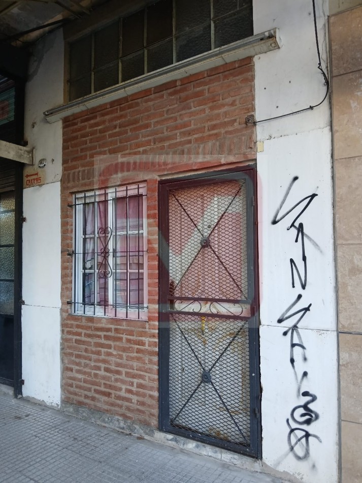 Alquiler. Local. Bolivar 544. Ramos Mejia. 