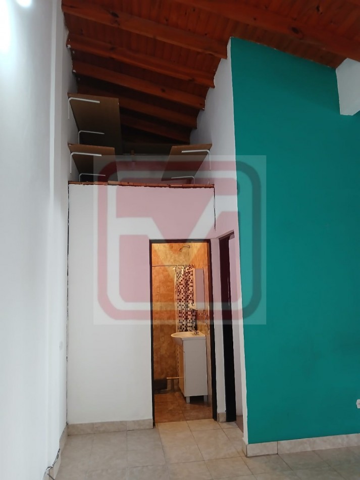 Departamento dos ambientes. Tokio 2970, 1er piso. Isidro Casanova.