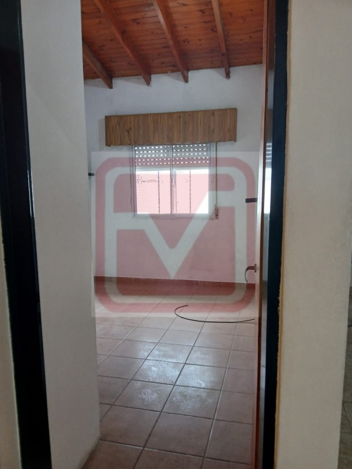 Departamento dos ambientes. Tokio 2970, 1er piso. Isidro Casanova.