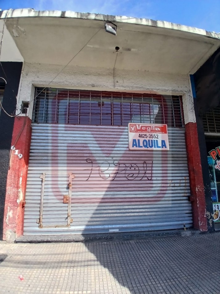 Local. Av. Carlos Casares 619. Rafael Castillo.
