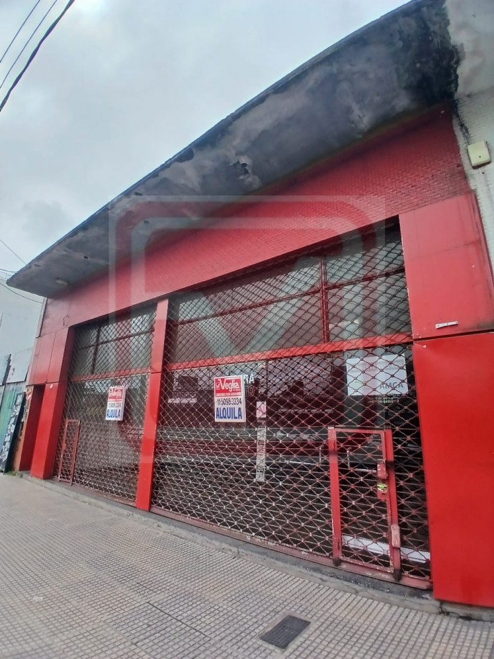 Local. Carlos Casares 540/ 544. Rafael Castillo. 