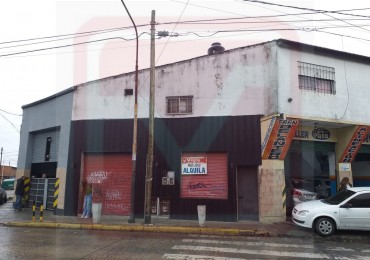 Local. Cristiania 2595. Isidro Casanova.