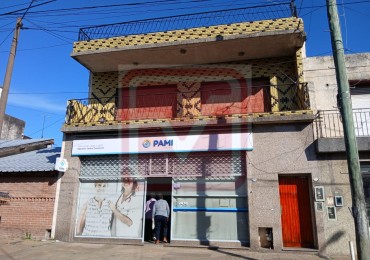 Departamento y local. Asuncion 5777. Isidro Casanova. 