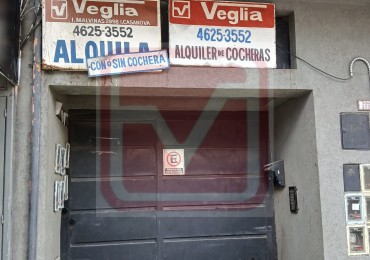 Monoambiente en primer piso. Roma 3226. Isidro Casanova.